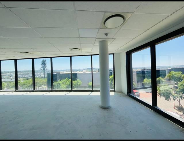 675M² OFFICE TO LET IN WATERFALL